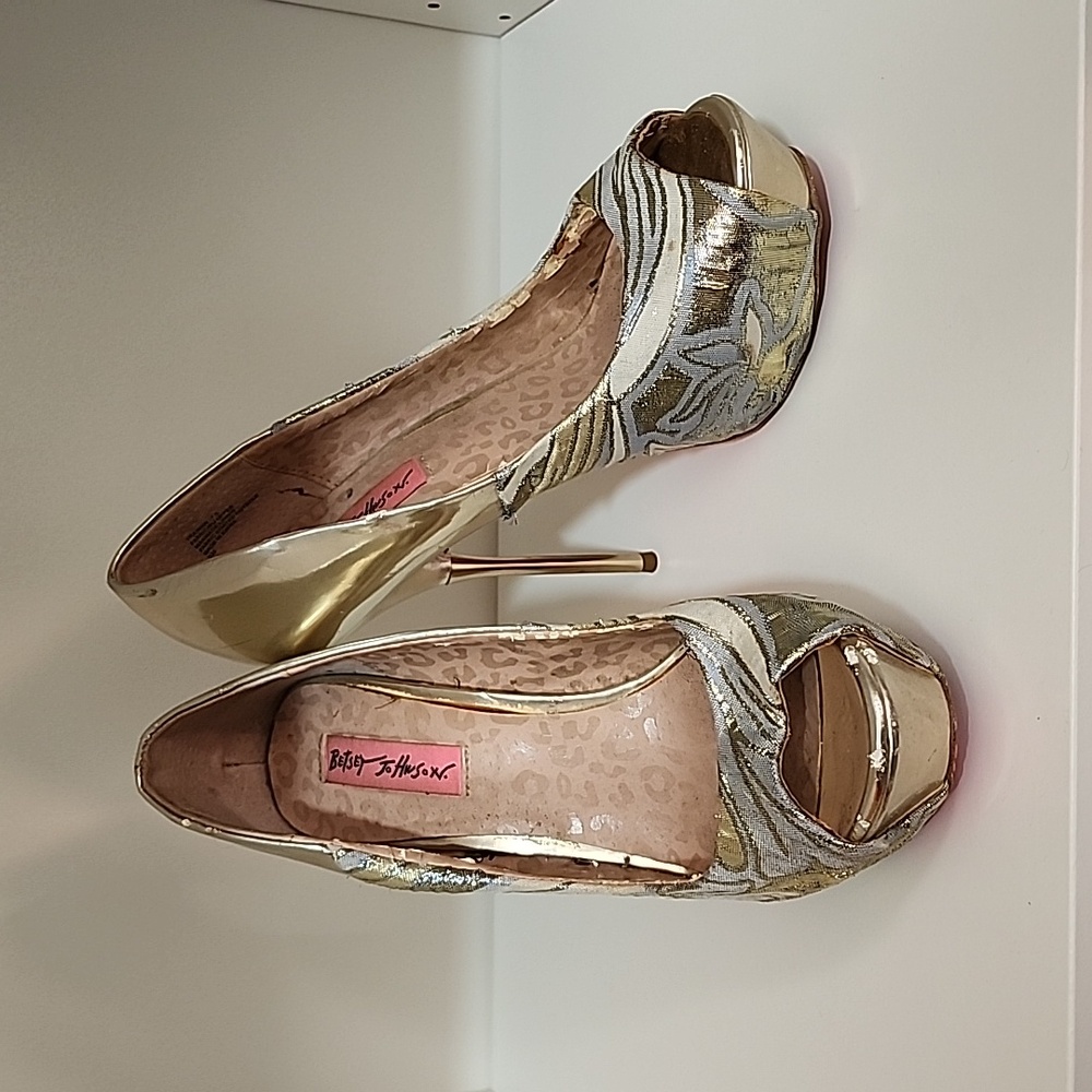 Betsey Johnson. Stiletto heels. Size 7.5.